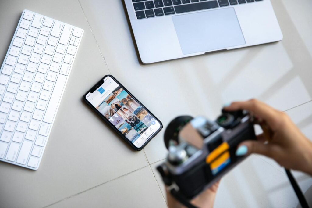 hr technology trends forecast - office technology workplace images professional business image