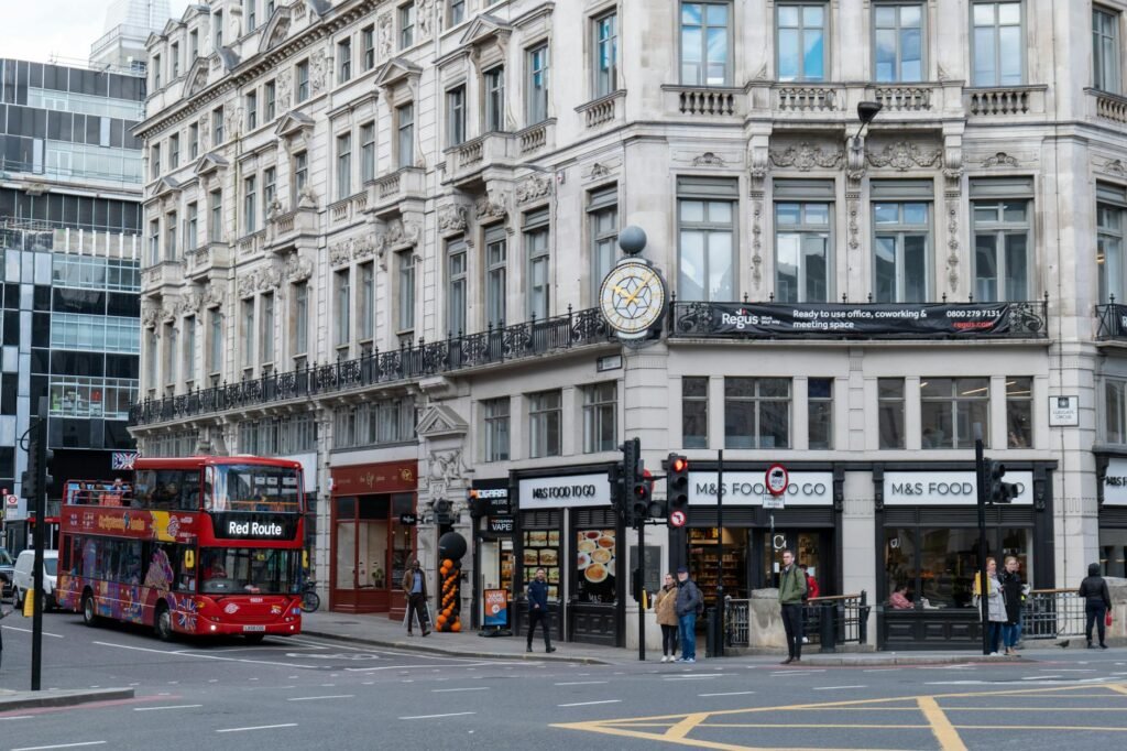uk retail decline - uk retail decline office professional business image