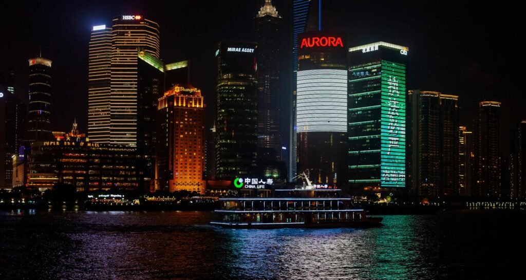 Aurora-China Post partnership - Aurora-China Post tech partnership professional business image