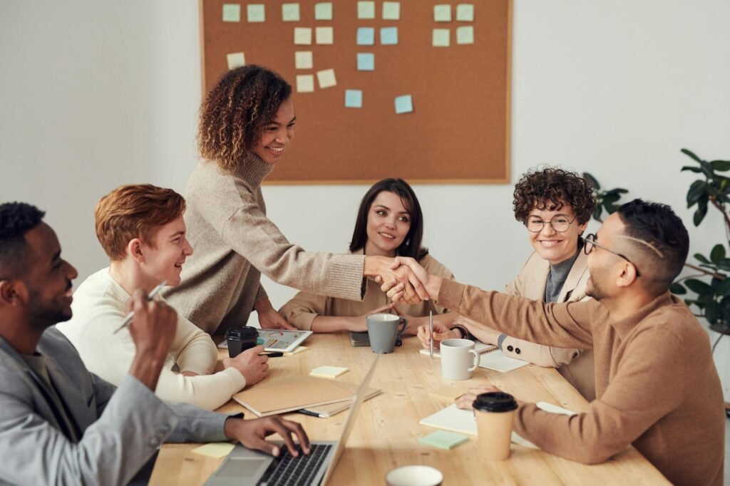 internal itam management - internal ITAM business team professional business image