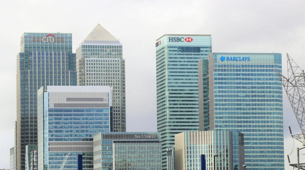 largest banks US - largest US banks headquarters professional business image
