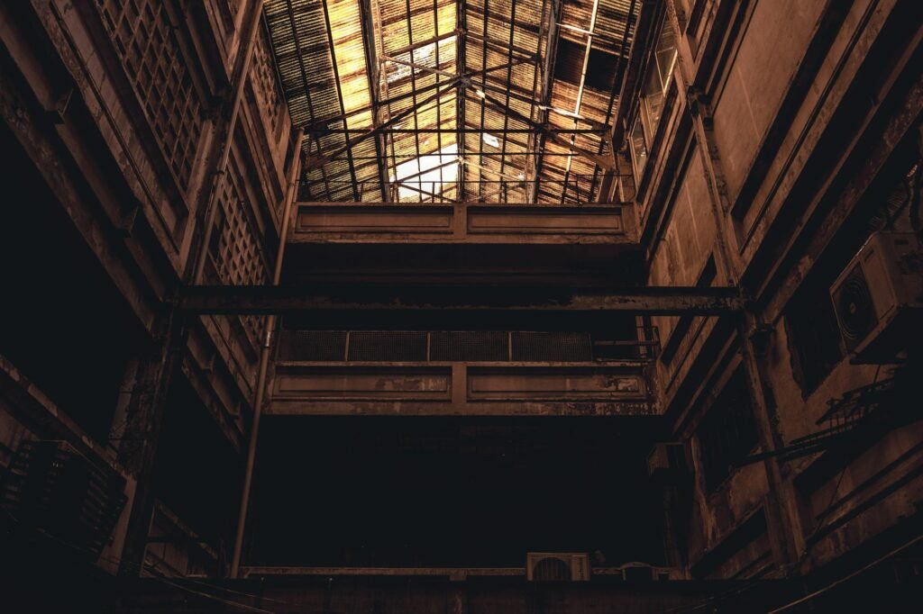 Lowe's sales growth - Lowe's construction warehouse interior professional business image