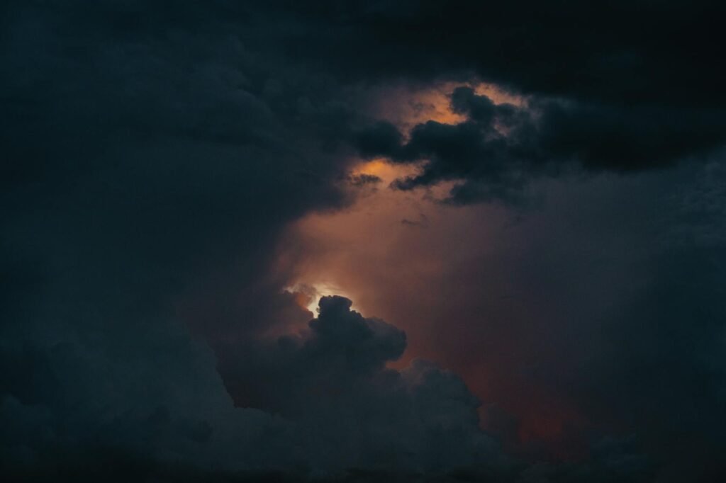 Reltio AWS Comp - Reltio AWS cloud partnership professional business image