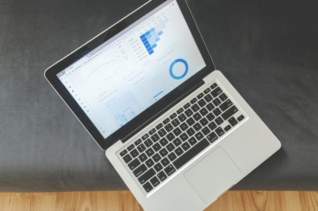 SEO ROI Calculator - SEO ROI calculator dashboard professional business image