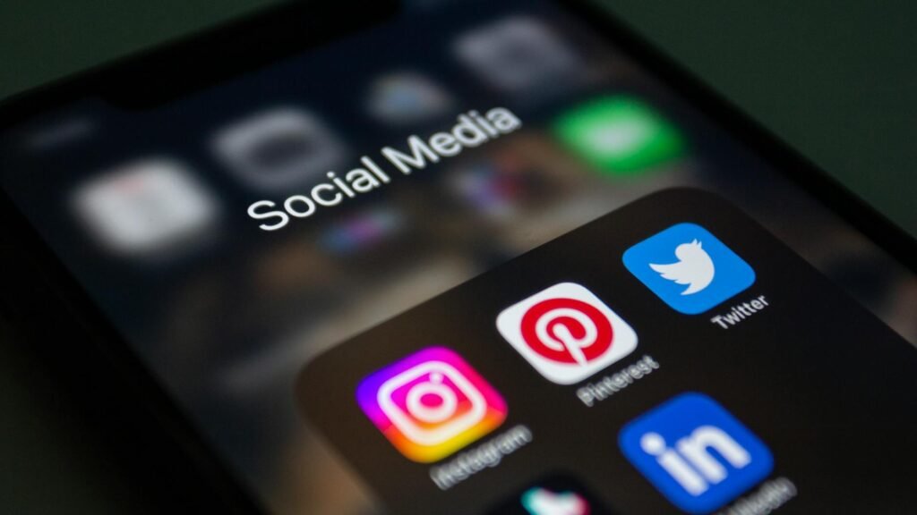 social media marketing 2026 - photorealistic futuristic social media professional business image