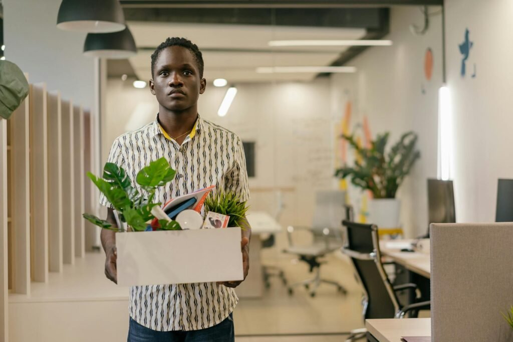 AI agency quits - AI enterprise agency resignation professional business image