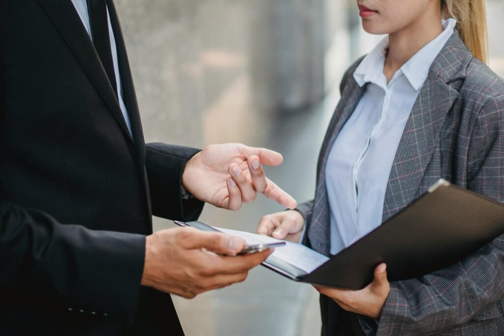 AI content licensing - corporate AI licensing negotiation professional business image