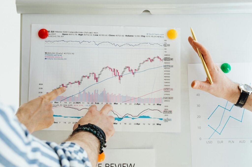 Annual Securities Report - professional financial annual report professional business image