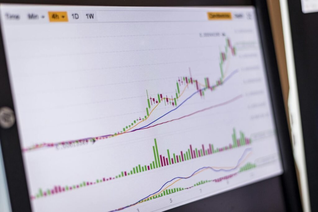 BBSI Q4 results analysis - BBSI Q4 stock chart professional business image