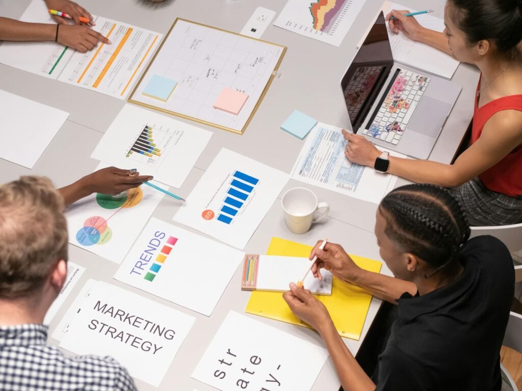 fashion business management - fashion brand business meeting professional business image