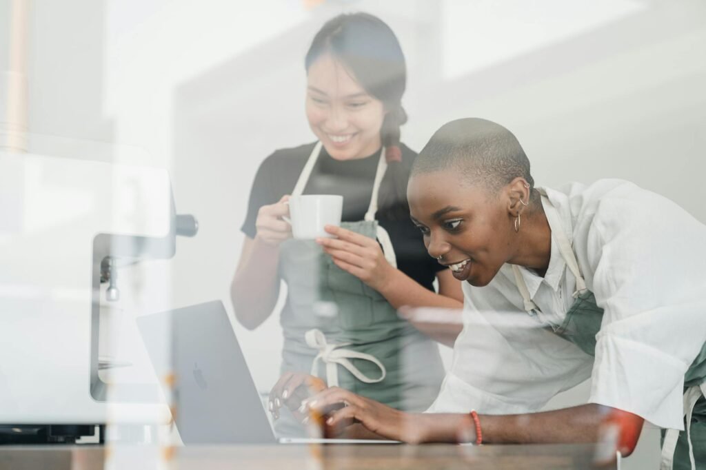 FedEx AI training - FedEx workers using AI professional business image