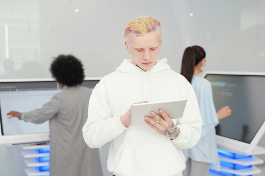 frontier-transformation - frontier tech workplace transformation professional business image