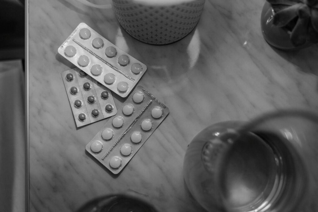 GLP-1 drugs eating habits - GLP-1 medication corporate food professional business image