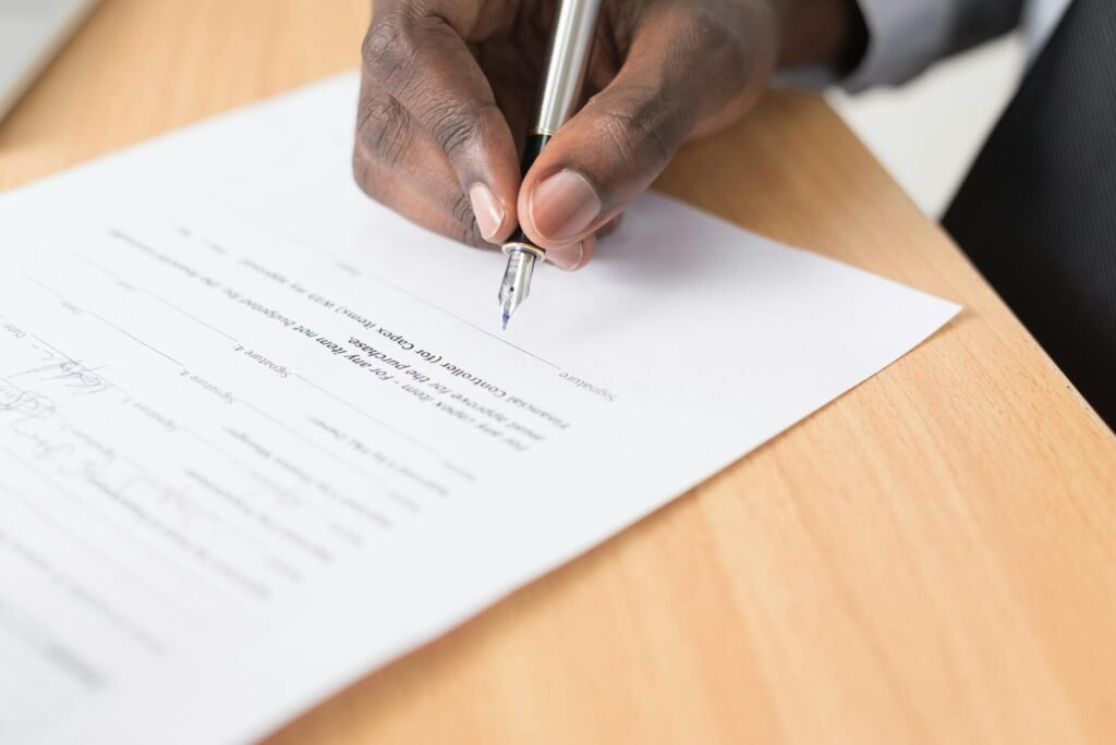 GSA AI clause - GSA government AI contract professional business image