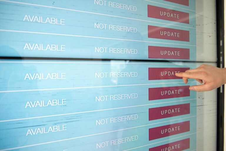 HR curriculum updates - HR professionals updating digital professional business image