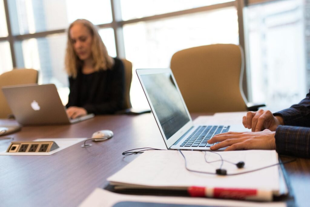 latest business news - latest business technology office professional business image