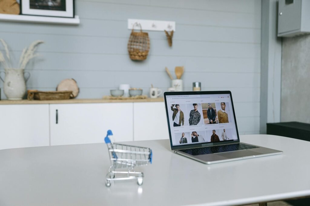 live shopping guide - live shopping tech setup professional business image