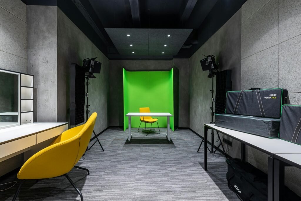 media-outlets-2026 - media technology workspace 2026 professional business image
