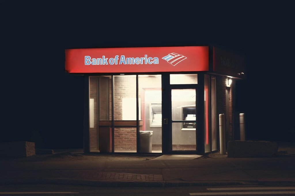 New Hampshire banking - New Hampshire bank lobby professional business image
