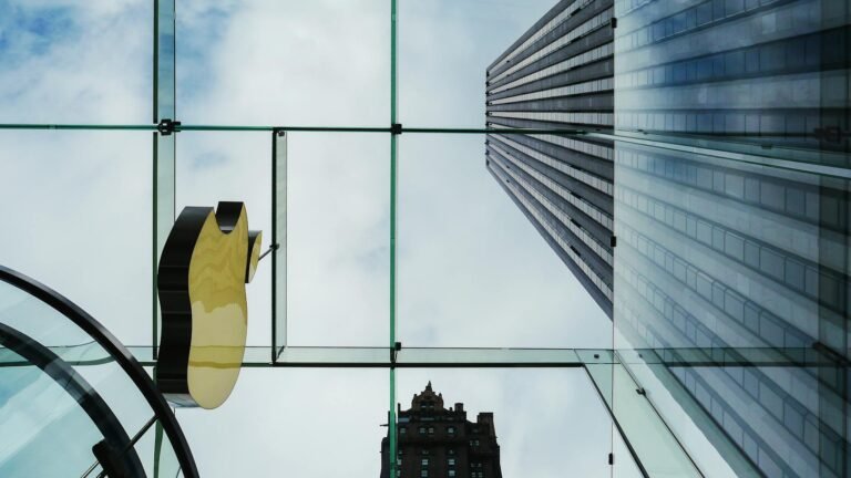 Oddity Tech lawsuit - Oddity Tech corporate lawsuit professional business image