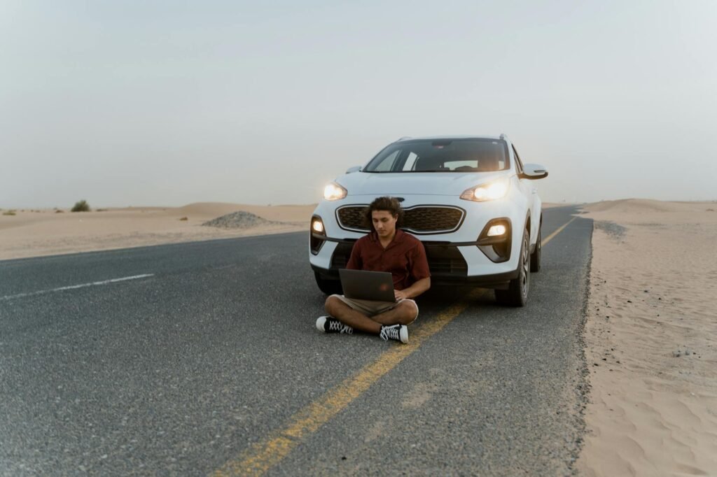 UAE remote work order - UAE office remote work professional business image