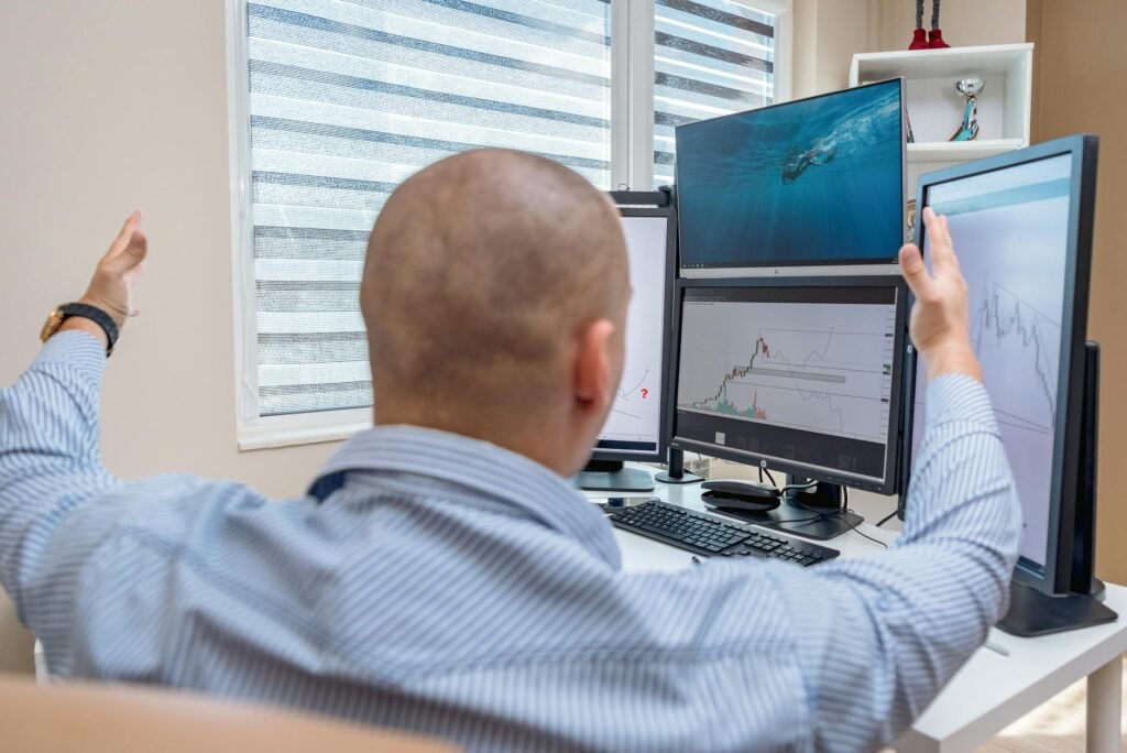 US markets Iran strikes - US stock traders reacting professional business image