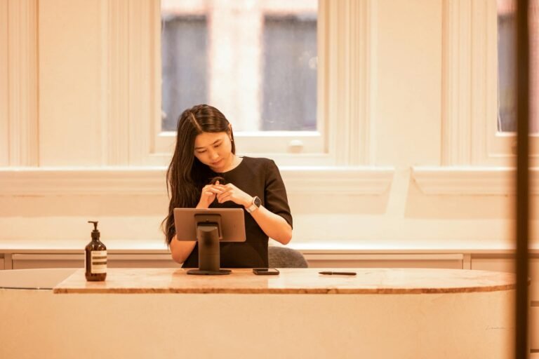 Allbirds AI pivot - Allbirds AI tech office professional business image