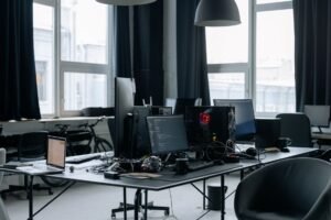 AI Fastest-Growing - AI tech startup office professional business image