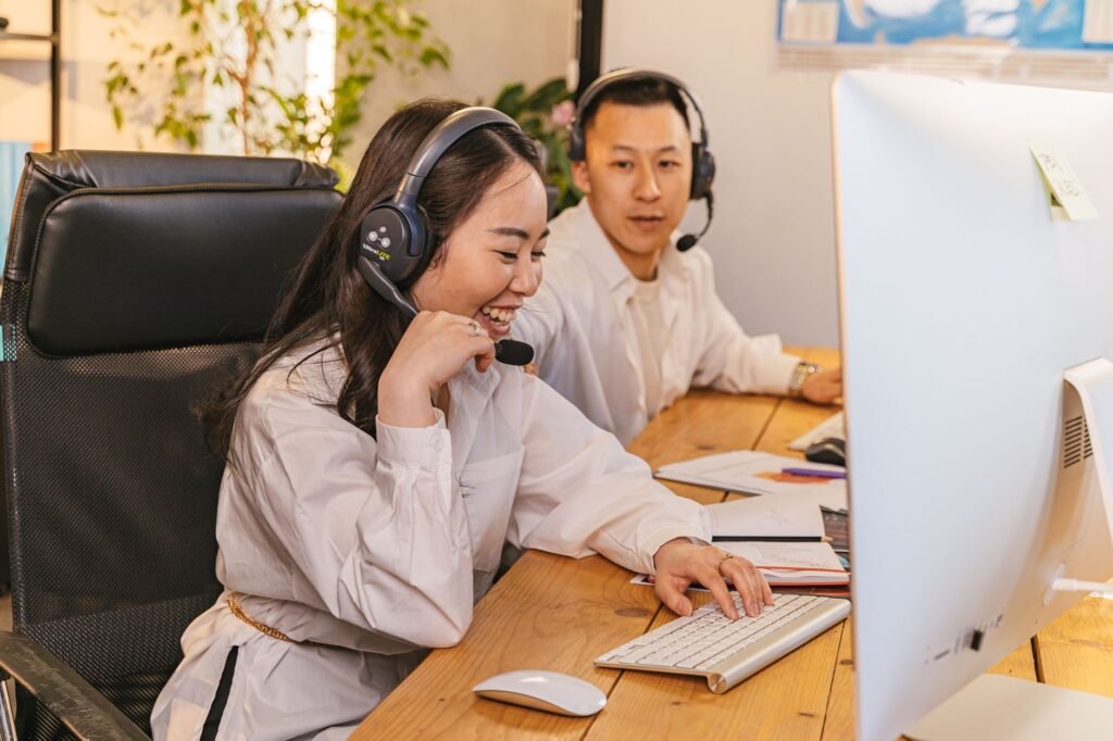 AIagentbusinessstart - AI agent helping startups professional business image