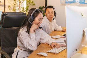 AIagentbusinessstart - AI agent helping startups professional business image