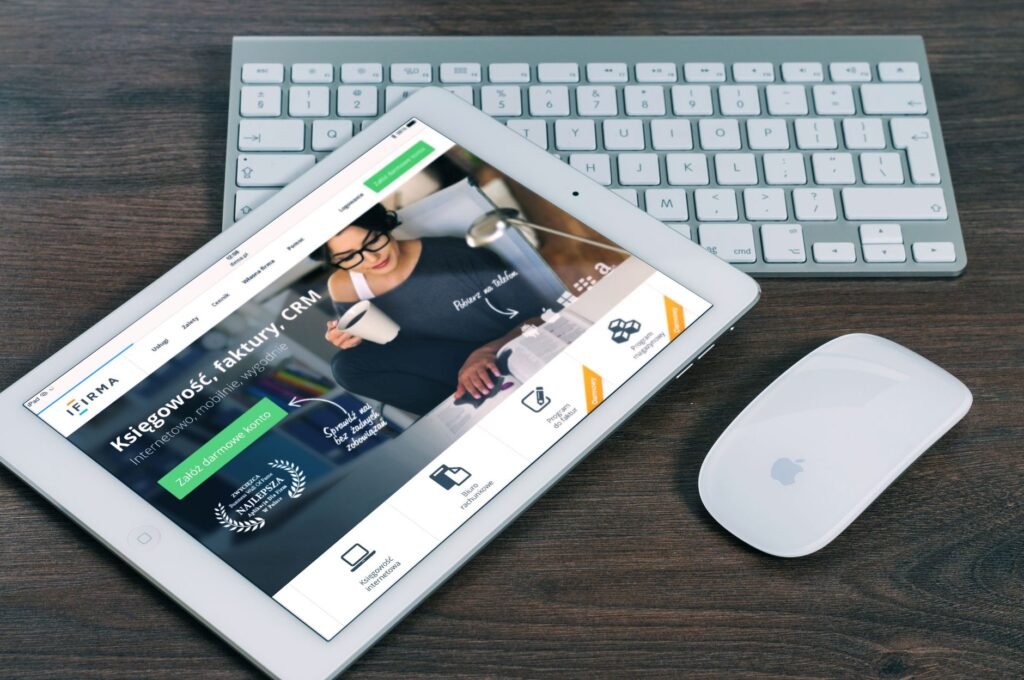 Becoming System - modern office CRM system professional business image