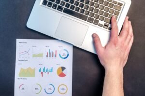 DigitalFootprintSales - Digital footprint analytics in professional business image