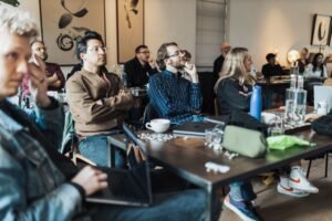 Free workshops - free AI workshop attendees professional business image