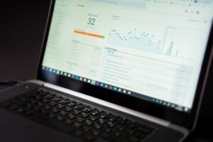 high-performing landing pages - high-performing digital landing page professional business image