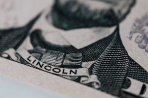 LincolnFinancialCFODeparture - Lincoln Financial CFO leaving professional business image