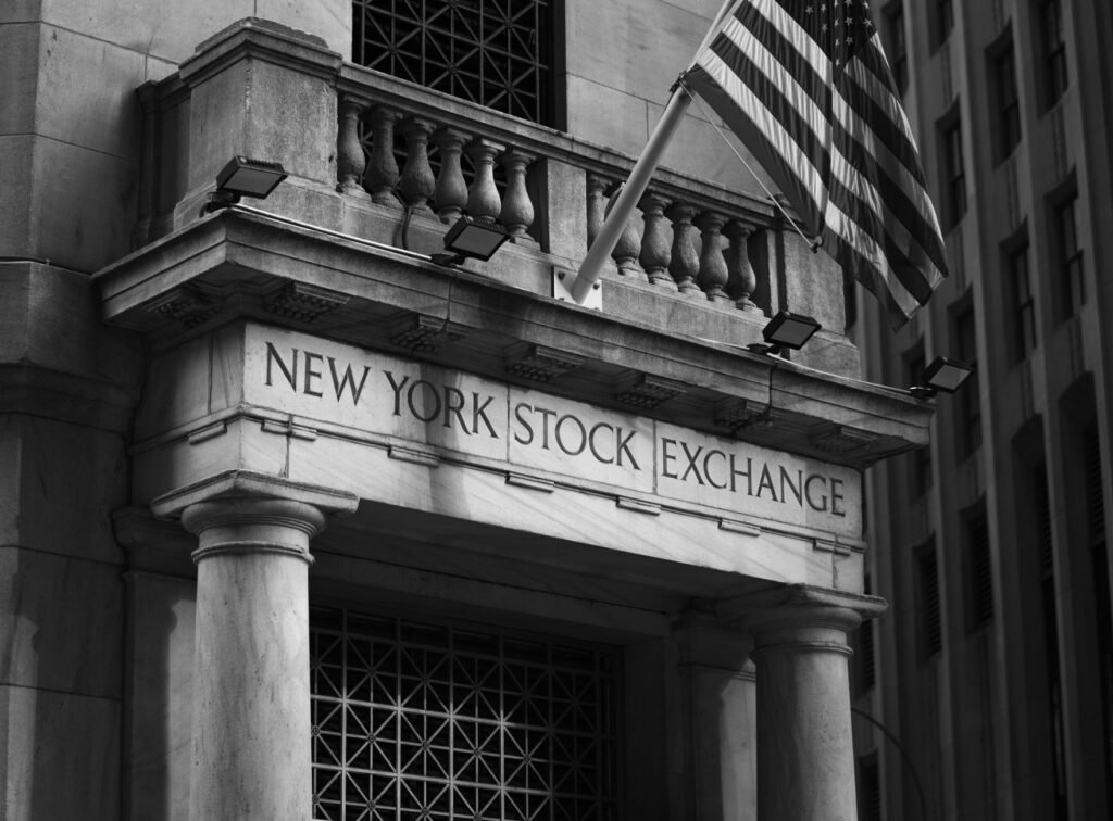 WallStreetAIInvestments - Wall Street AI investment professional business image
