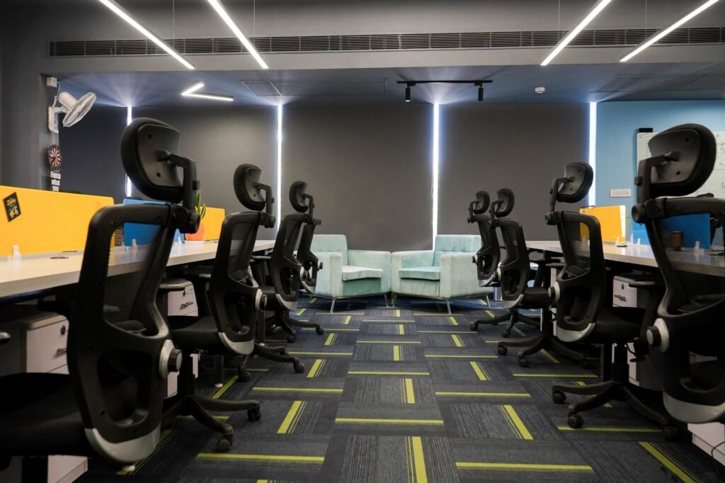 WorktechNewsAugust - modern worktech office interior professional business image
