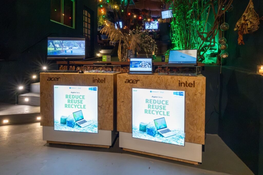 WPTG launches - WPTG launch event corporate professional business image